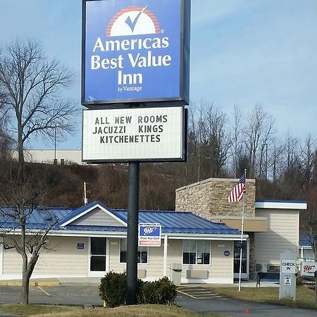 Americas Best Value Inn & Suites St Clairsville Wheeling St. Clairsville Exterior photo